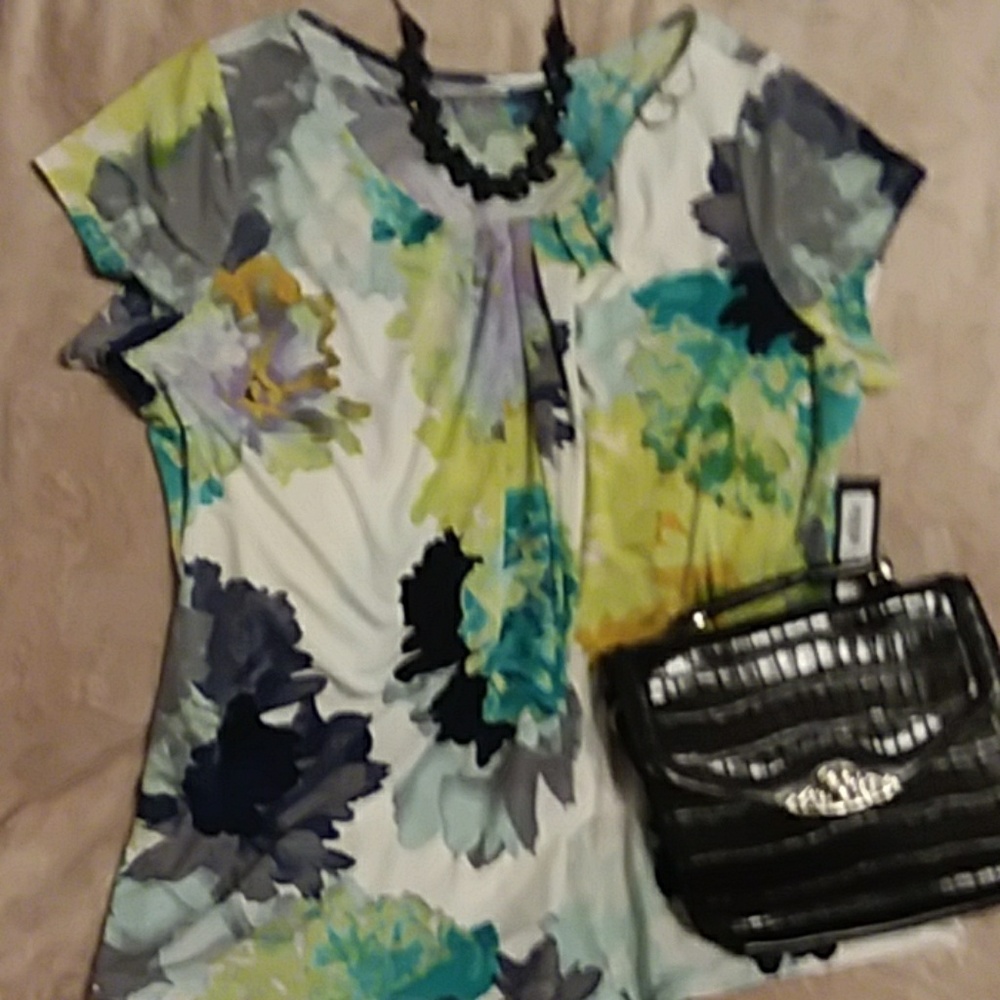 Lightweight Worthington blouse